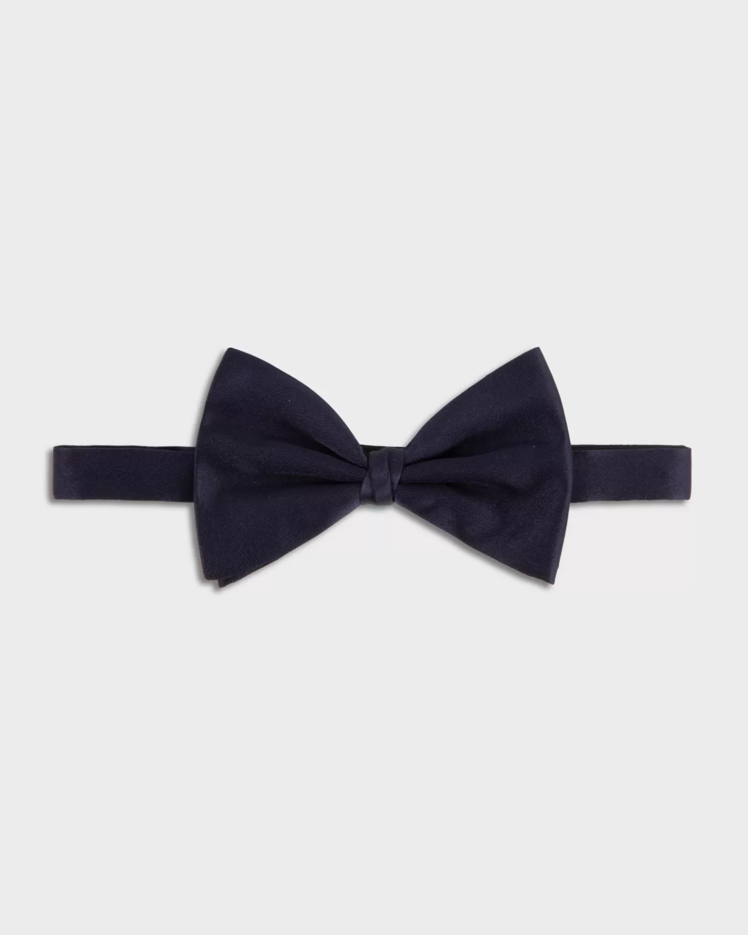 Altea Navy Silk Bow Tie^ Weddings